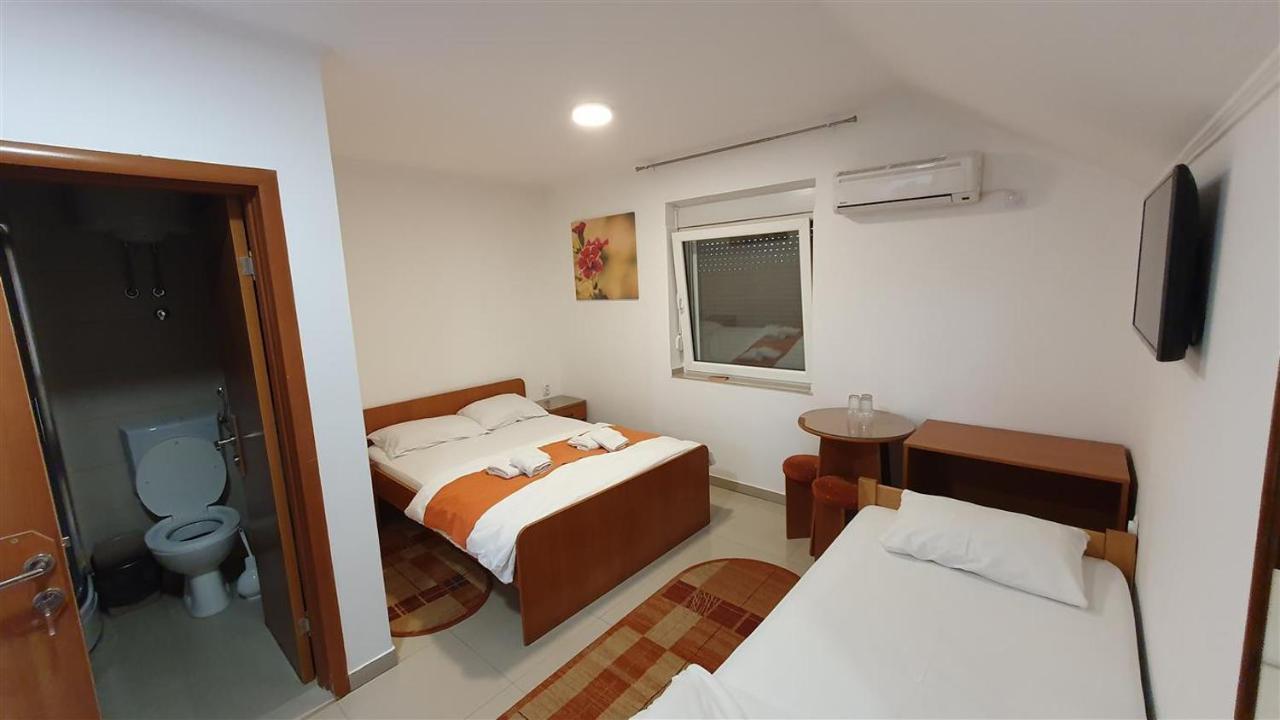 Rooms Gat Subotica Exterior foto