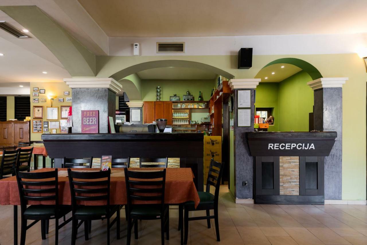 Rooms Gat Subotica Exterior foto