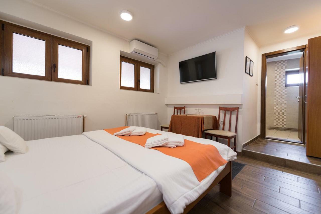 Rooms Gat Subotica Exterior foto