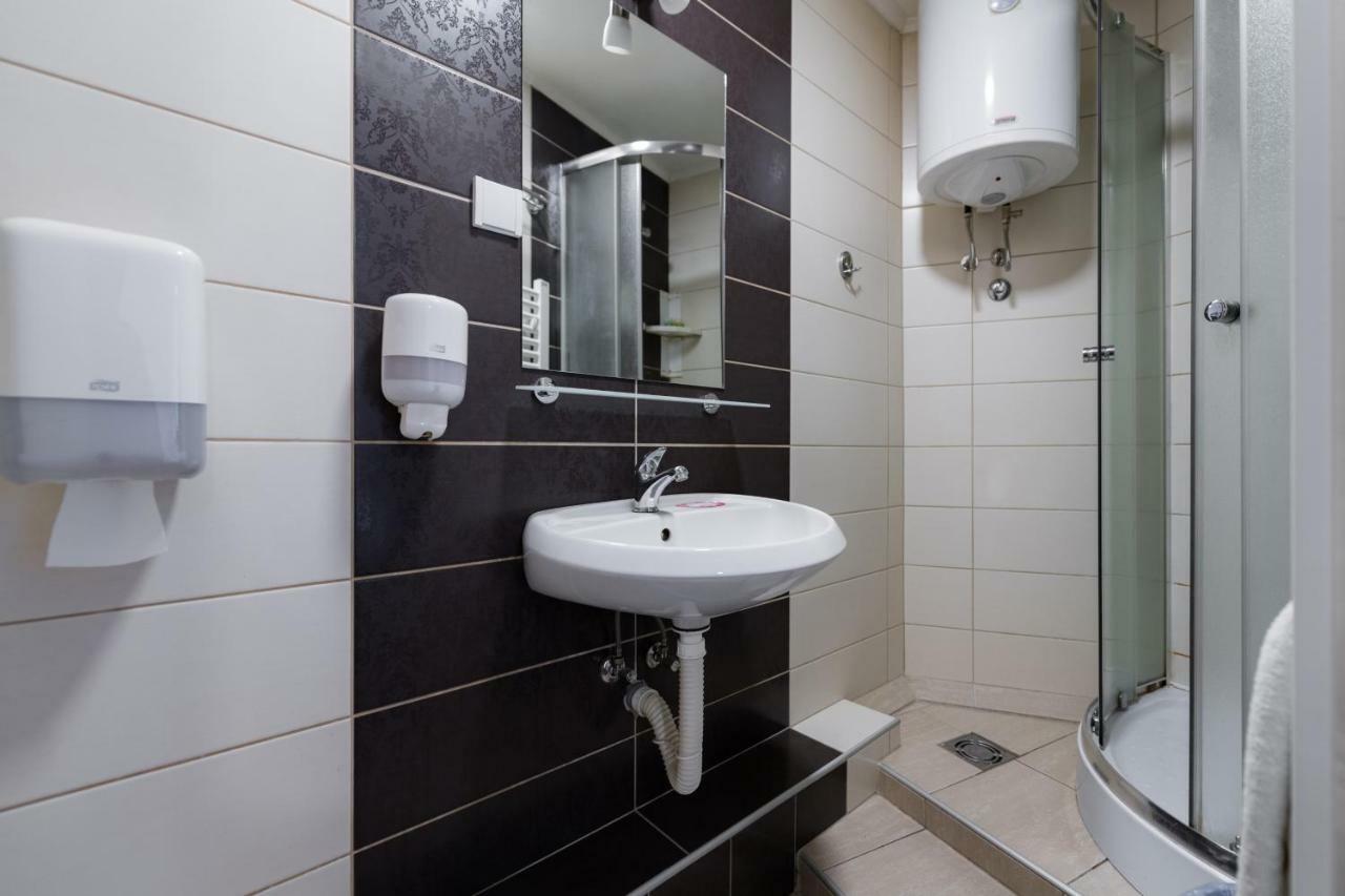 Rooms Gat Subotica Exterior foto